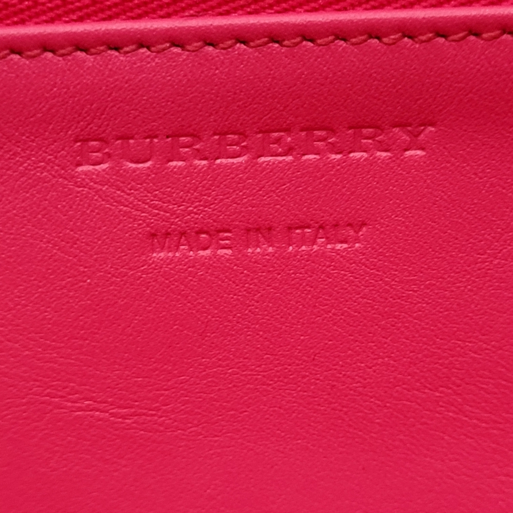 BURBERRY Wallet, Excelent Condition, 7.5"×4" - Picture 11 of 11